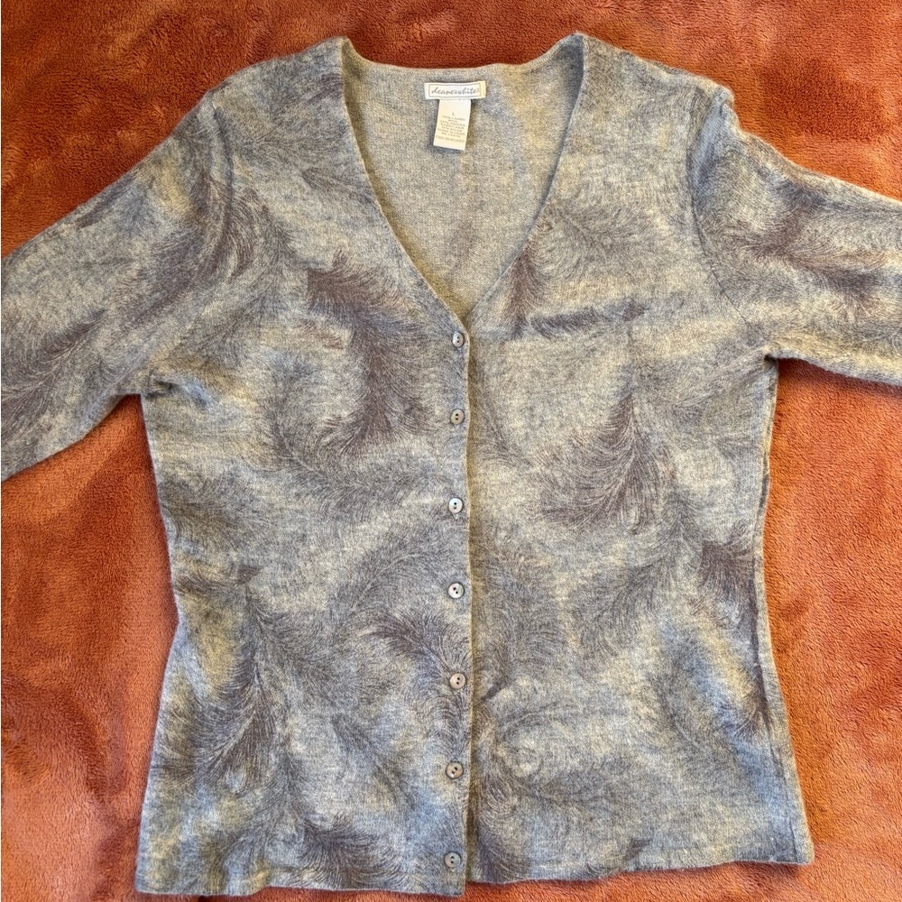 Deane white Gray Feather Pattern Sweater lambs wool/angora